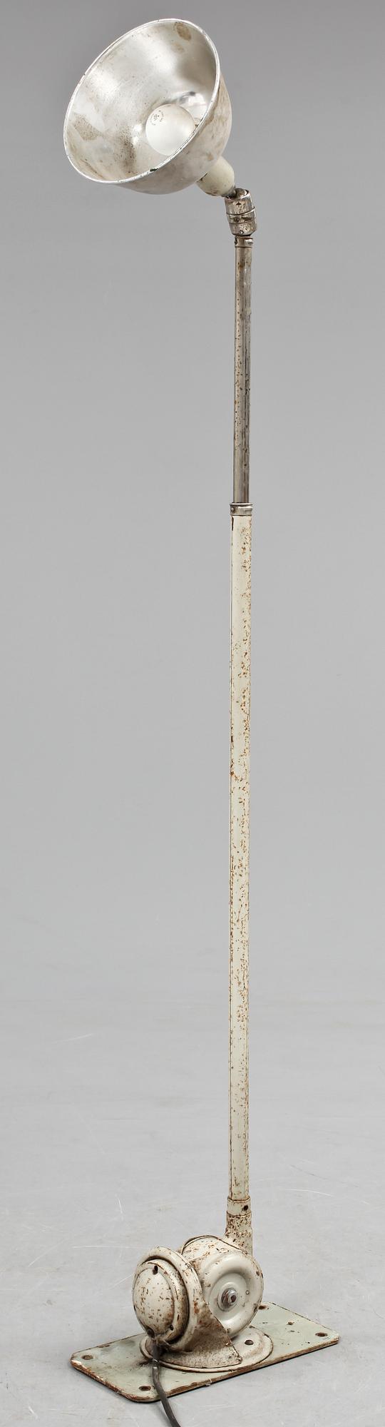 INDUSTRILAMPA, "Triplex", design Johan Petter Johansson, 1940-1950-tal.