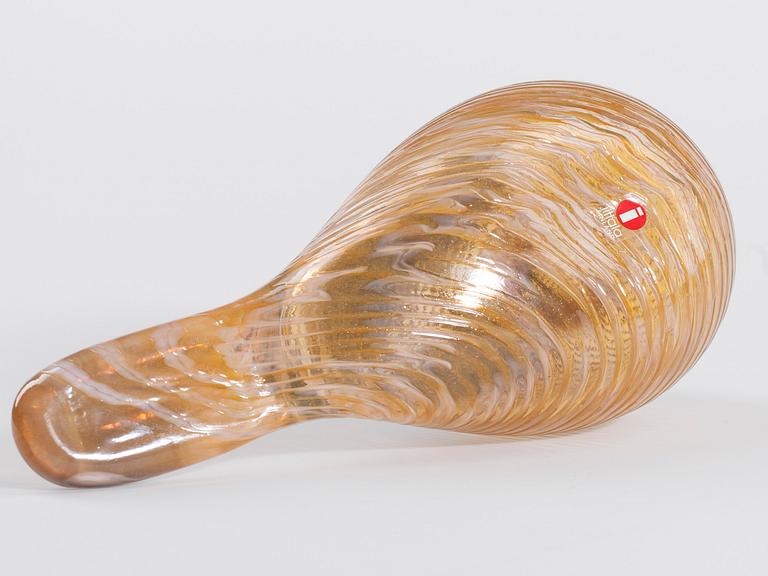 FIGURIN, glas, signerad O. Toikka, Nuutajärvi.