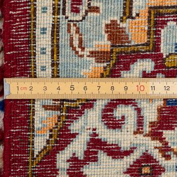 Carpet, Kirman, 314 x 220 cm.