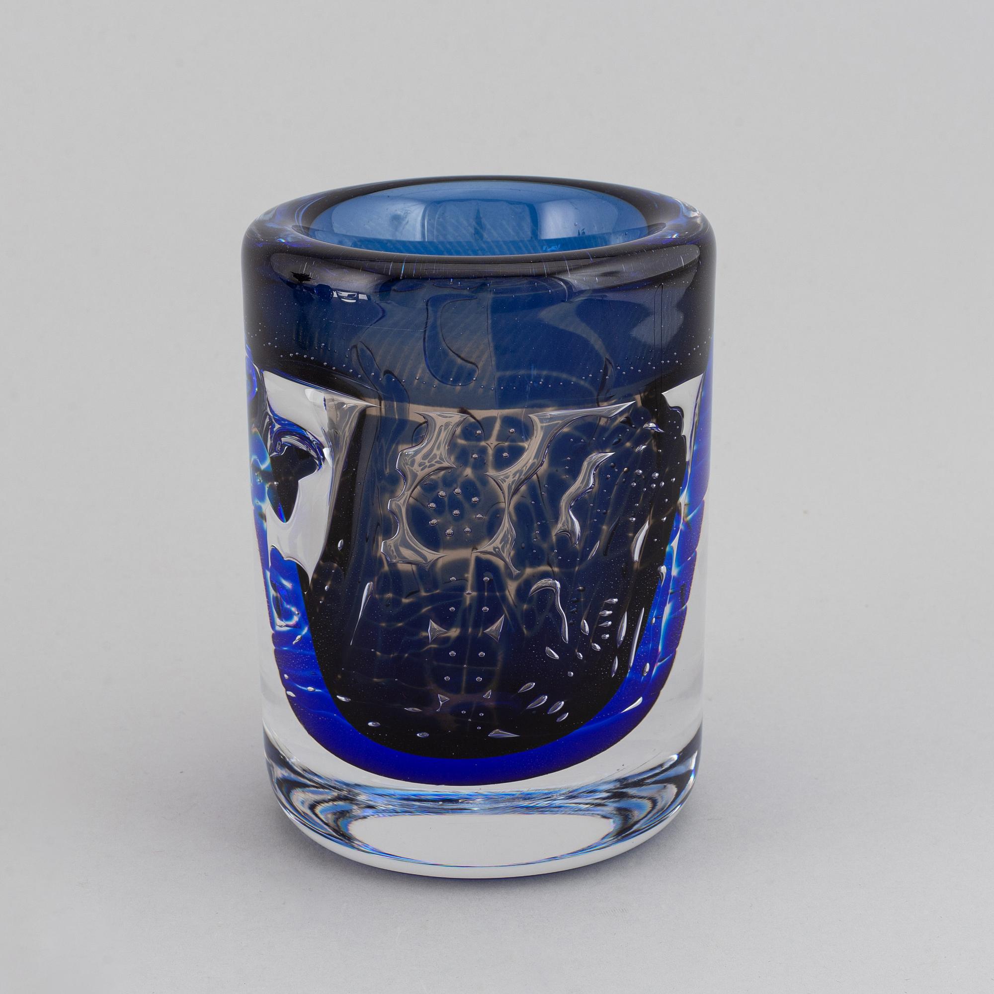 EDVIN ÖHRSTRÖM, a glass Ariel vase, Orrefors.