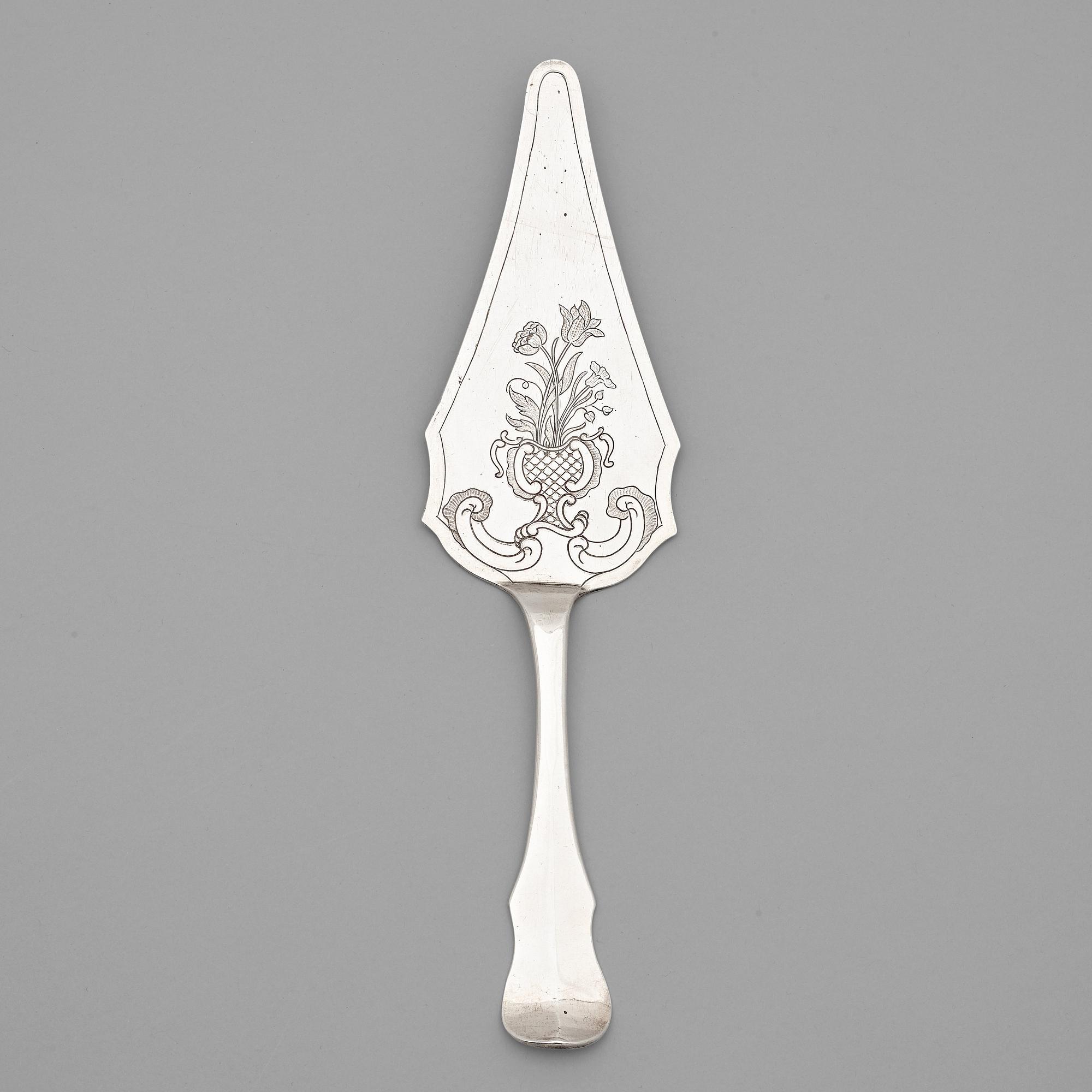 Isak Sauer, tårtspade, silver, Stockholm 1762. Rokoko.