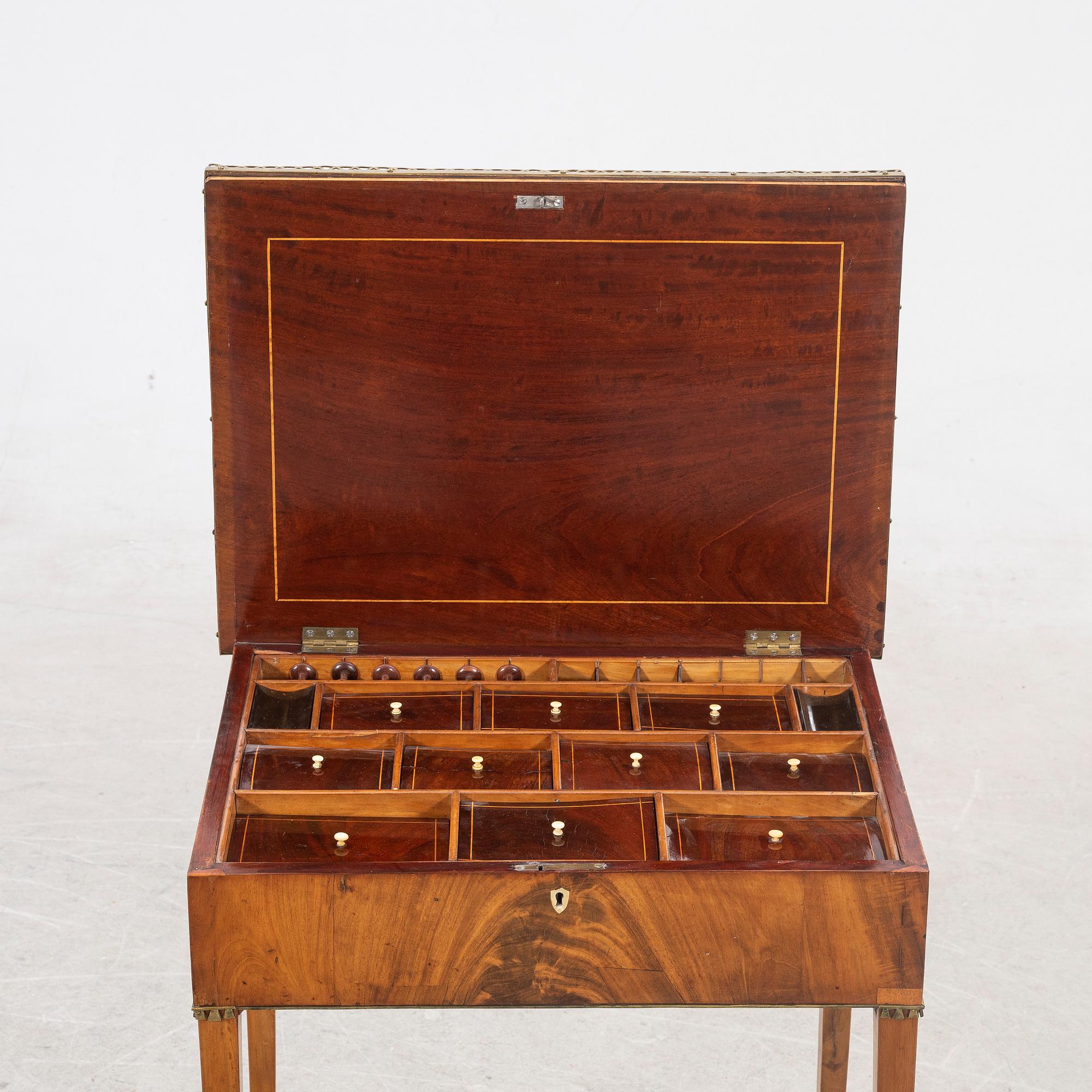 Work table, late Gustavian, 18th century.