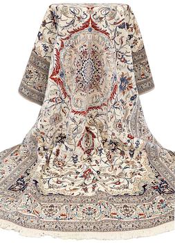 Matta, Nain, figural, Part Silk, S.K 6LAA, ca 304 x 205 cm.