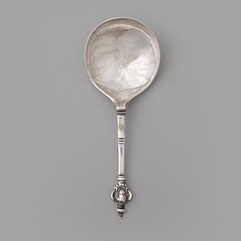 192. Lorenz Westman sannolikt, sked med kerubknopp, silver, Stockholm (verksam 1656-1682), barock.