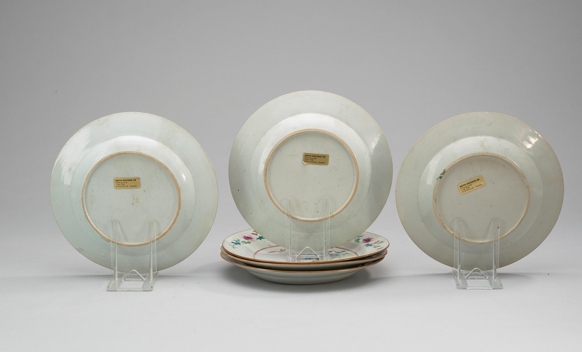 A set of six famille rose plates. Qing dynasty. Qianlong (1736-95).