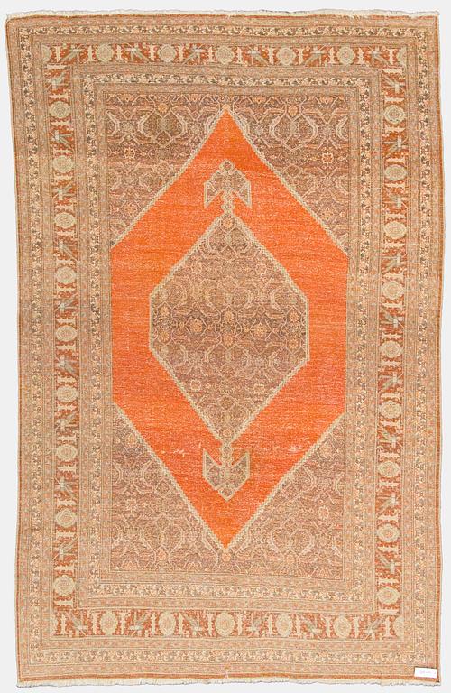 Matta, antik Täbris, ca 338,5 x 210,5-222,5 cm.