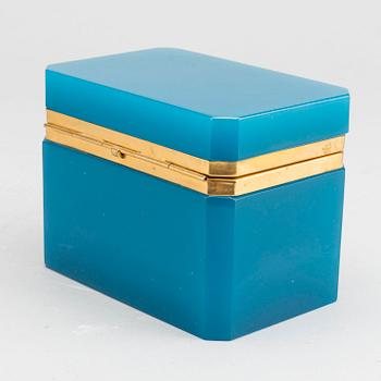 A BOX in blue glass, opaline, Italy?, 20th century latter part.