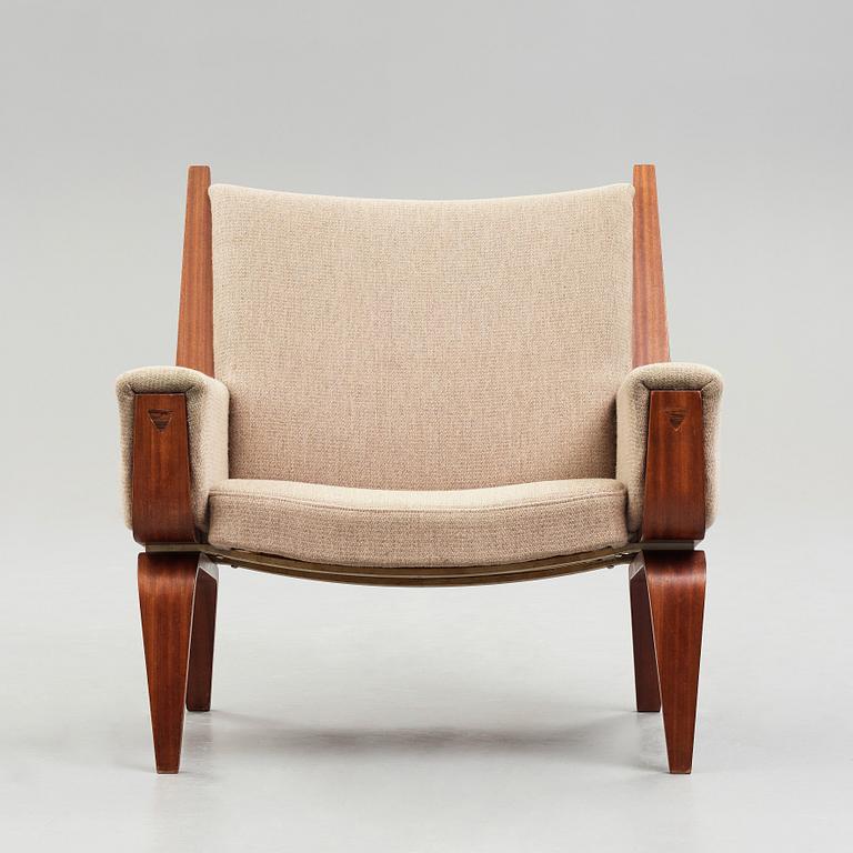 HANS J WEGNER, an easy chair, a prototype of model "GE501", Getama, Denmark, 1970's.