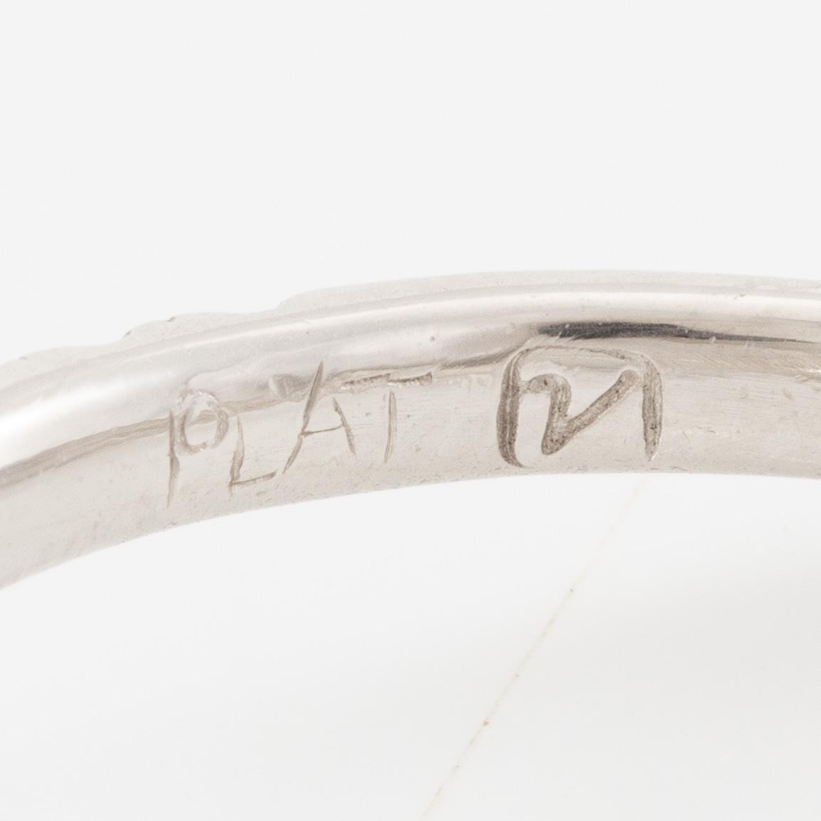 Platinum ring with a cushion-shaped brilliant-cut diamond 1.81 ct G (TW) vs 1 according to certificate.
