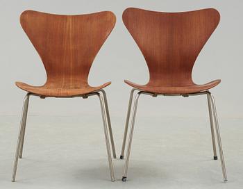 STOLAR, ett par, "Sjuan", Arne Jacobsen, Fritz Hansen.