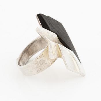 Zoltan Popovits, ring, silver and ebony, Lapponia.