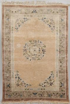 MATTA, Kina, silke, 181x118 cm, sent 1900-tal.