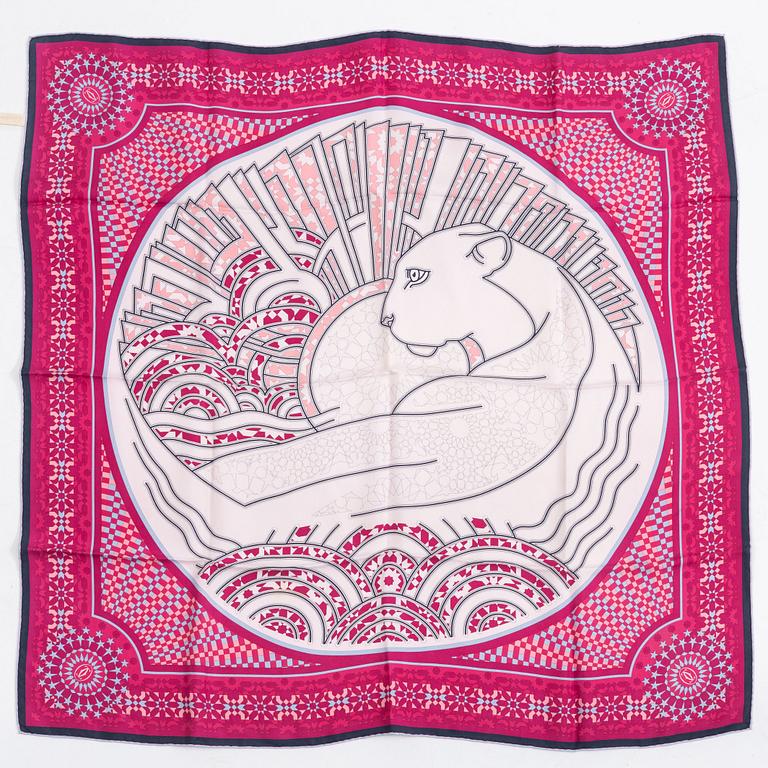 Cartier, scarf.