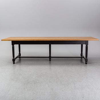 ATTILA SUTA MÖBELSNICKERI, matbord, samtida.