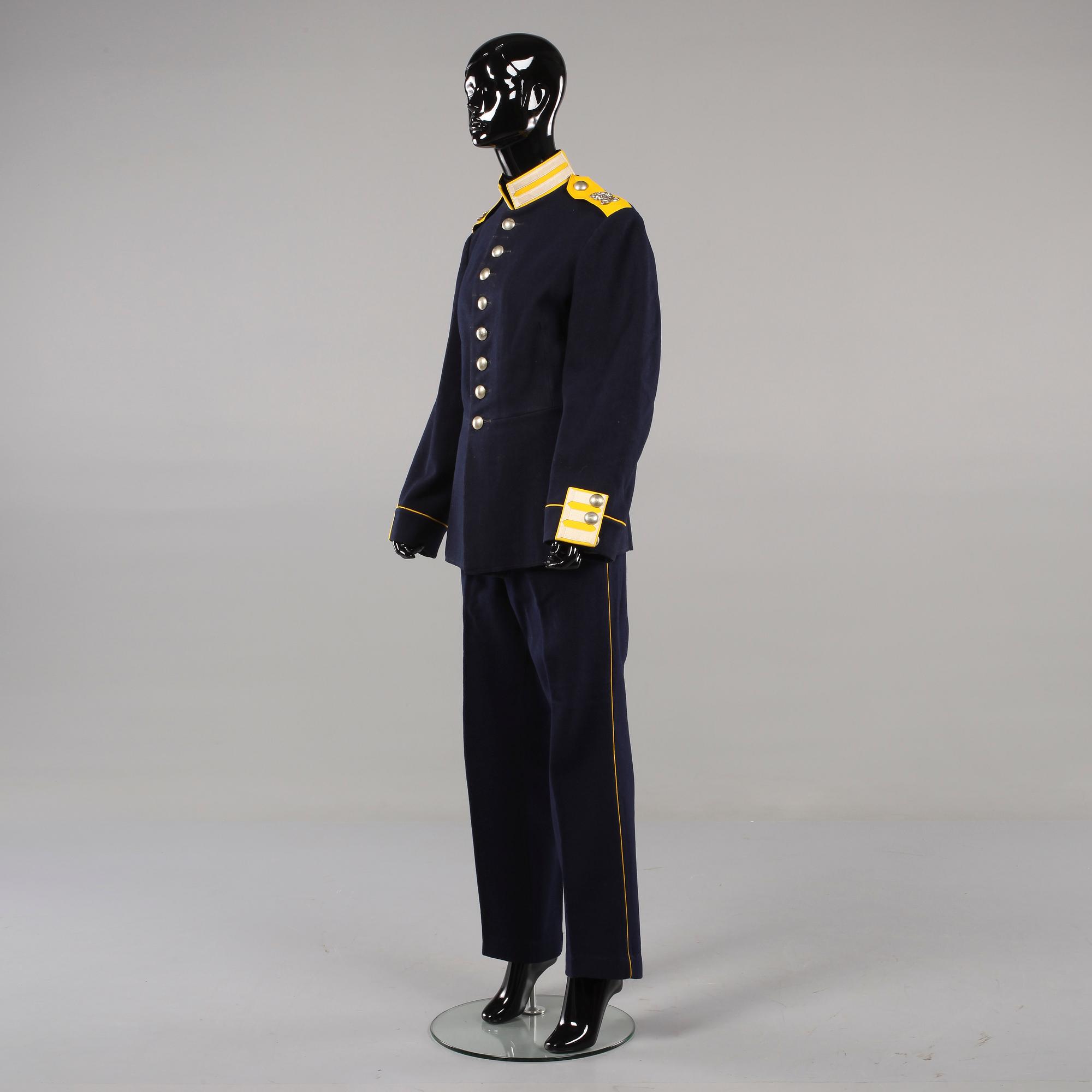 UNIFORM, två delar, 1900-tal.