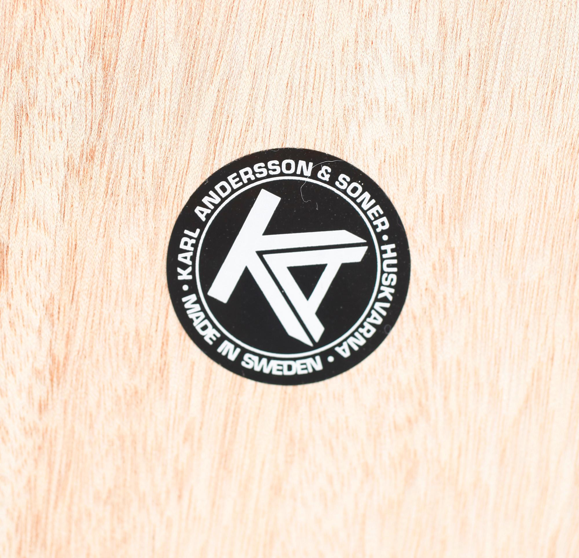 SKRIVBORD, etikettmärkt Karl Andersson & Söner, Huskvarna 2000-tal.