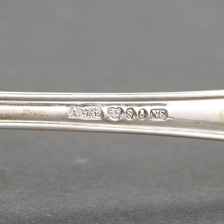 PARTI SILVER, mestadels kaffeskedar. Bl a "Rosenholm", GAB, Stockholm 1939. Total vikt ca 754 gram.