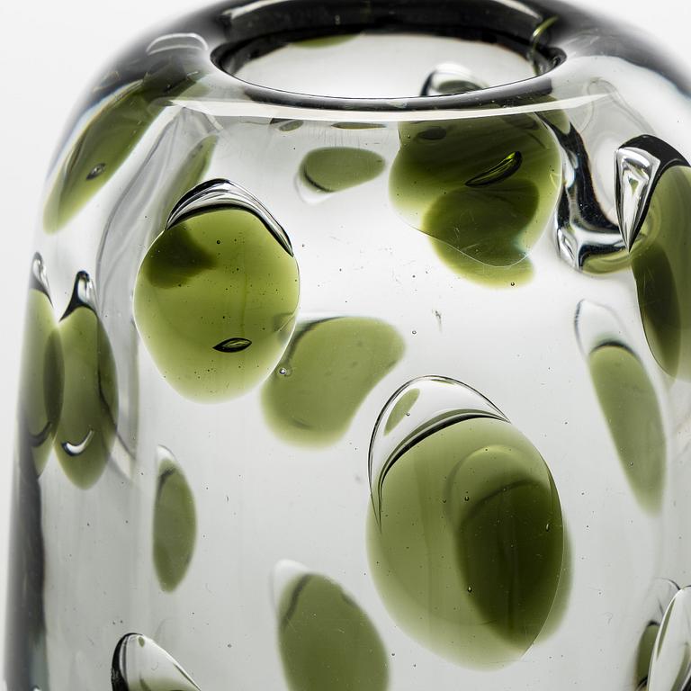 Saara Hopea, vase, “Panther”, signed S. Hopea Nuutajärvi Notsjö -55.