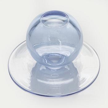 Nanny Still, A 'Saturnus' vase signed Nanny Still Riihimäen Lasi Oy.