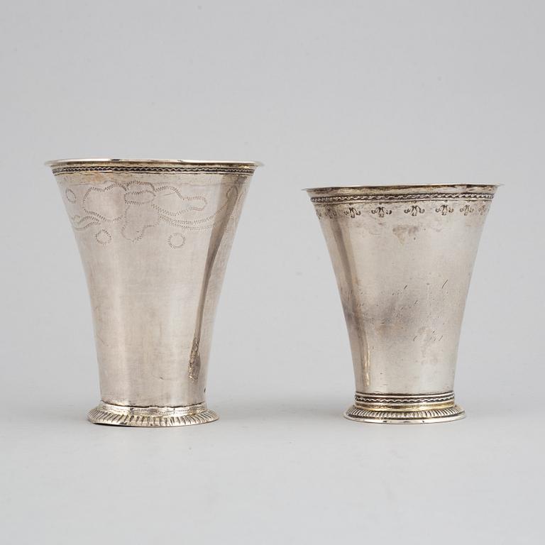 Two swedish 18th century silver beakers,  Thomas Beckman dy, Örebro, and Henrik Köhler, Vadstena.