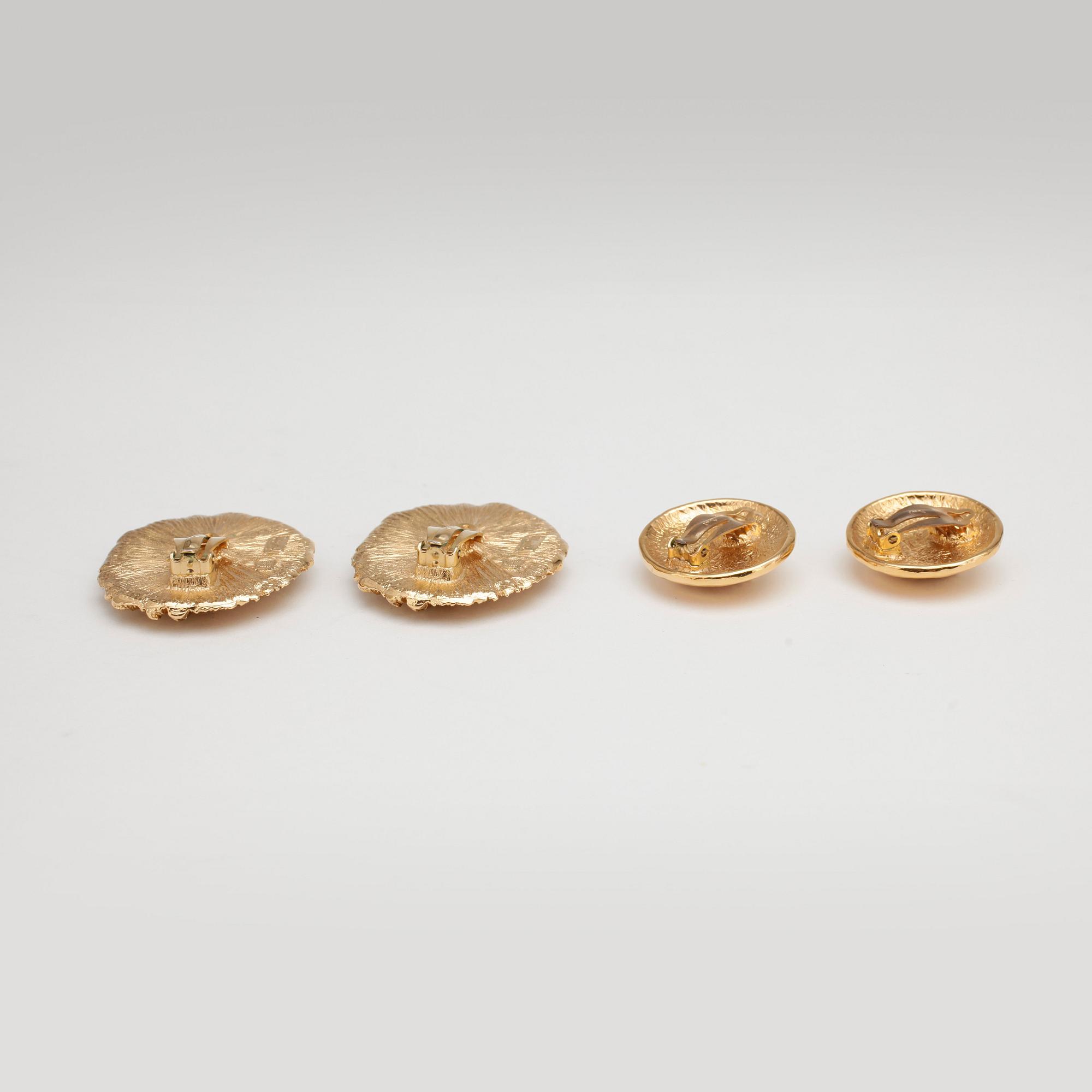 YVES SAINT LAURENT, två par clips.