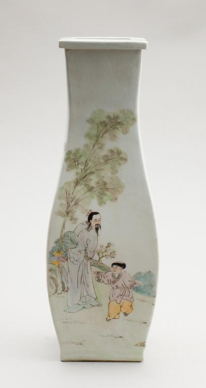 VAS, porslin, Kina, 1800-/1900-tal.