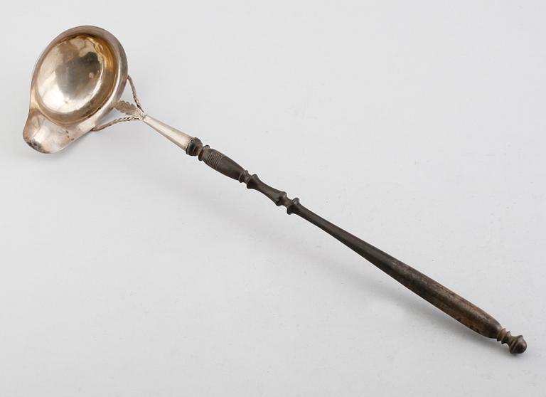 SOPPSLEV, silver, otydliga stämplar, 1800-tal.