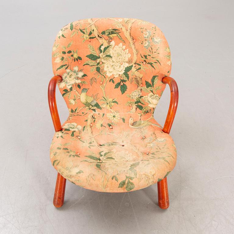 Arnold Madsen "Clam chair / Muslinge armchair", probably Madsen & Schubell, Denmark, 1940s-50s.