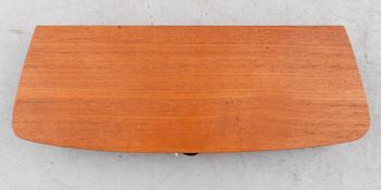 SPEGEL OCH KONSOLHYLLA, Danmark, 1900-talets andra hälft.