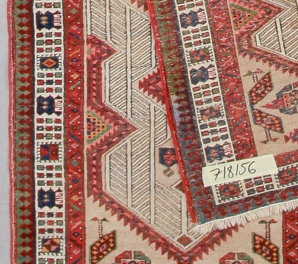 MATTA, Hamadan. Ca 329 x 91 cm.