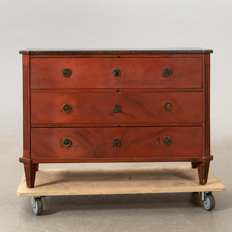 Bureau in the Gustavian style, 19th century.