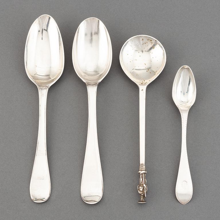 Four silver spoons, 18th/19th century.