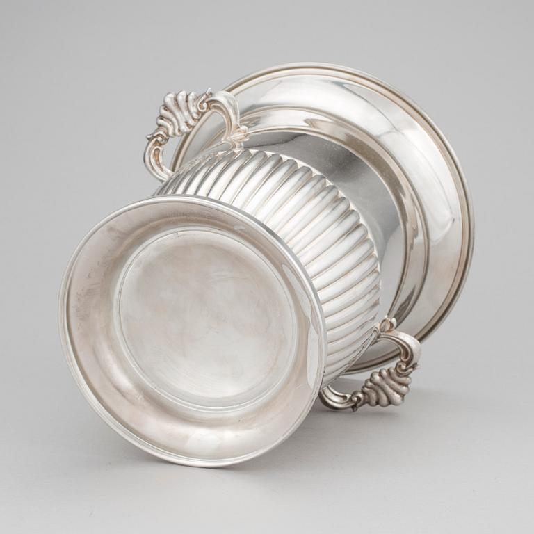 A late 1900's wine cooler.