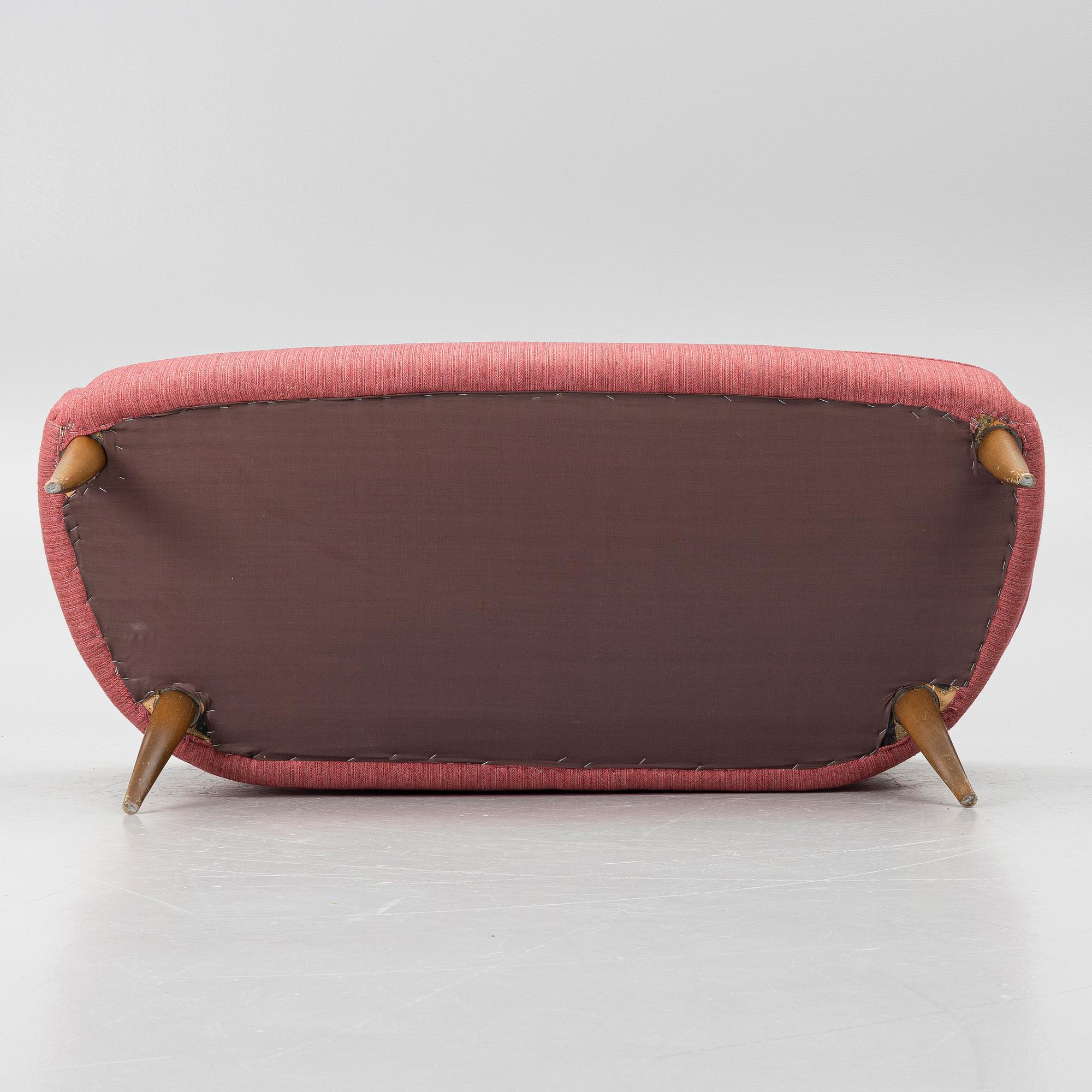 Kerstin Hörlin-Holmquist, A sofa, “Paradiset”, from NK’s Trivia series, second half of the 20th century.