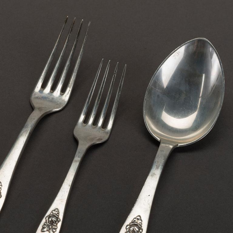 A 36-PIECE SILVER CUTLERY SERVICE COPENHAGEN DENMARK.