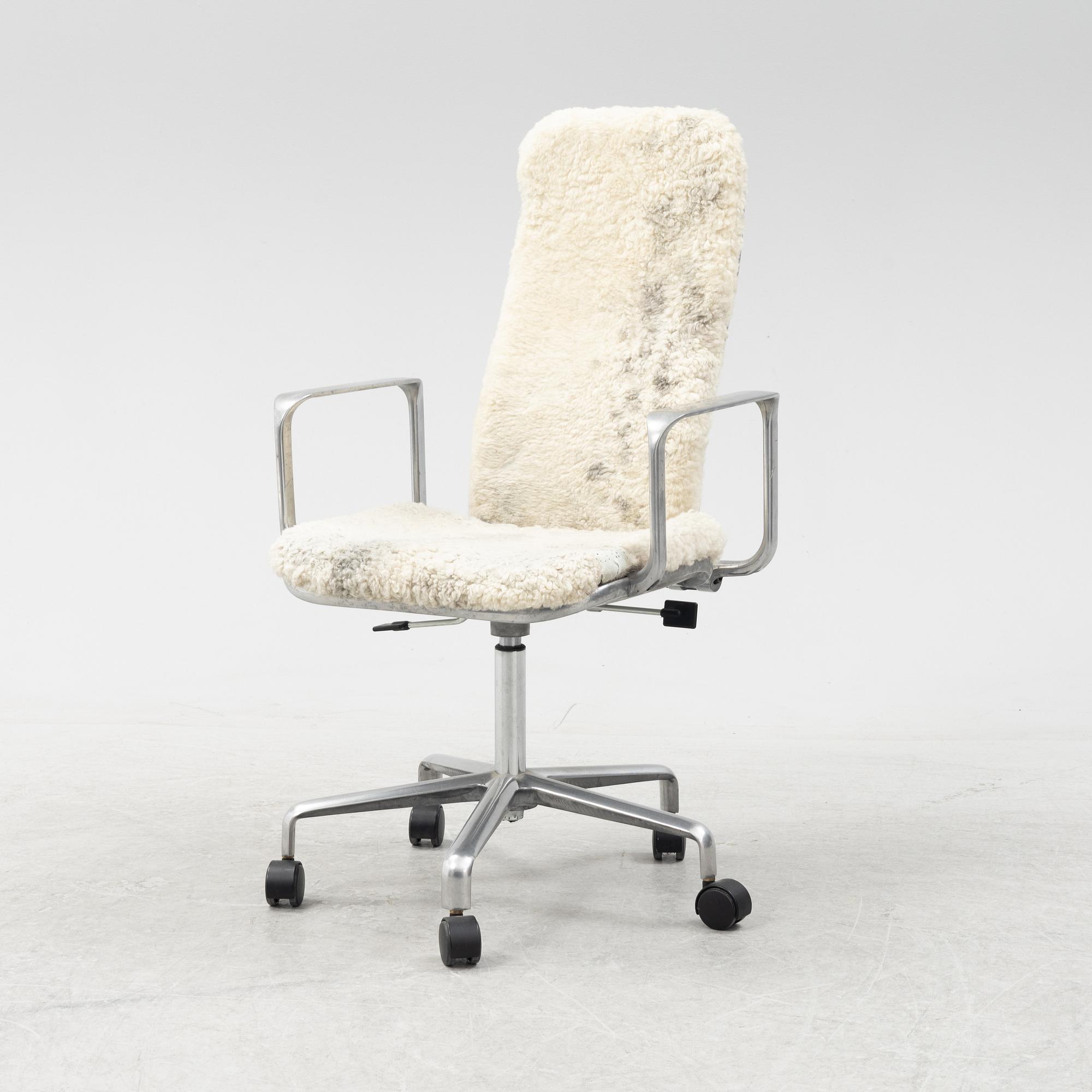 Frederick Scott, a 'Supporto' desk chair, Hille, England.