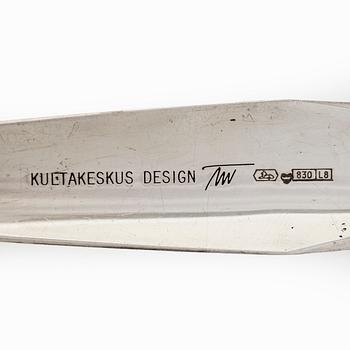Tapio Wirkkala, Two paper knives, silver. Kultakeskus, Hämeenlinna 1988 and 2005.