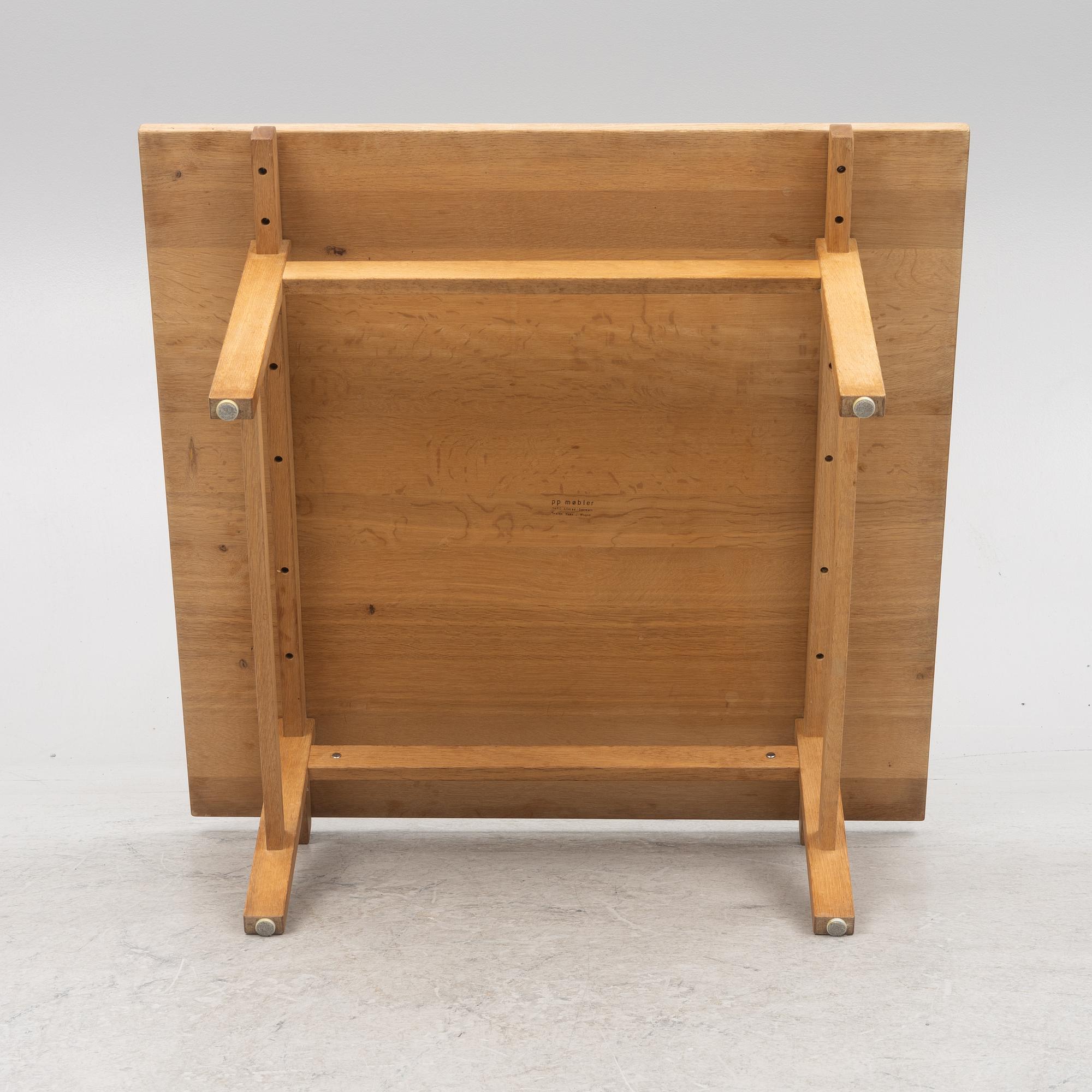 Hans J. Wegner, soffbord, PP Møbler, Danmark.