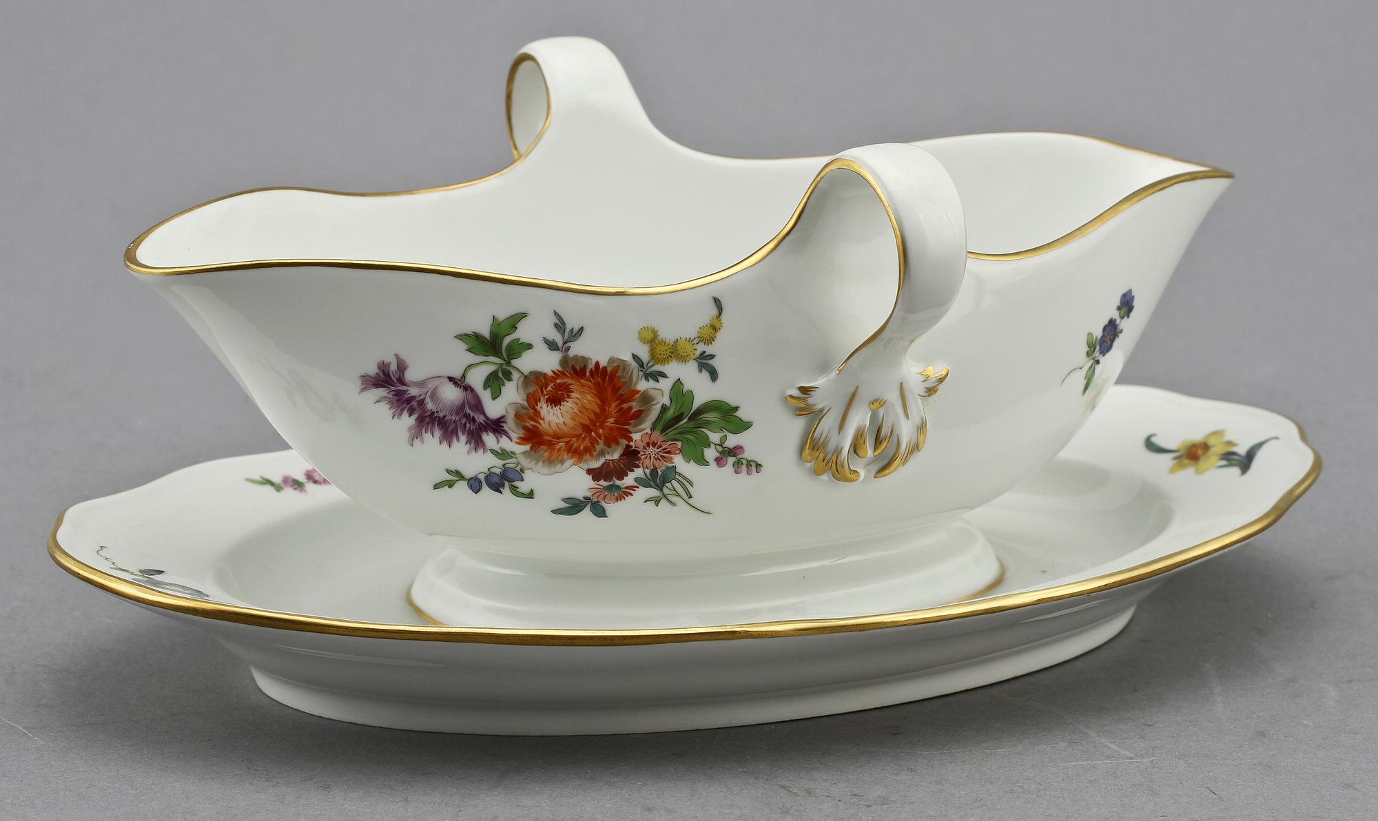 SERVISDELAR, 30 st, porslin, Meissen, 1900-tal.