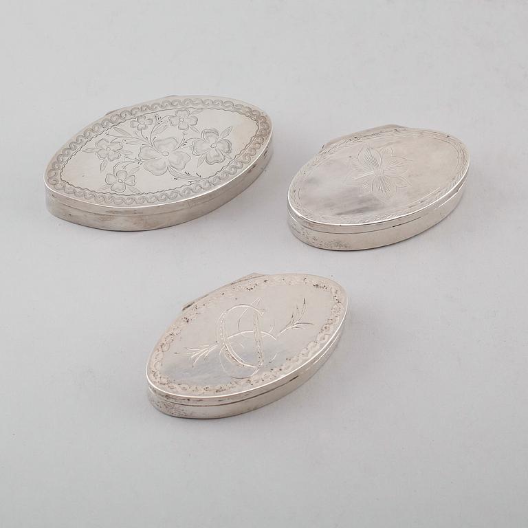 SPETSDOSOR, 3 st, silver, svenska stämplar, 1800-tal. Vikt ca 114 gram.