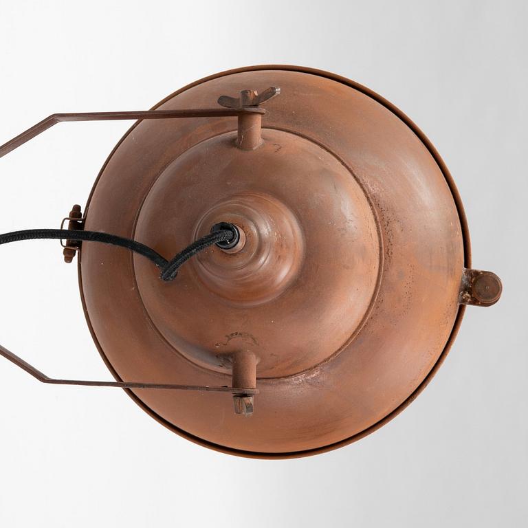 A industrial lamp, 20th century.