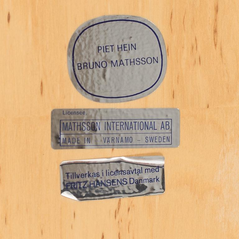 BRUNO MATHSSON / PIET HEIN, matbord, Fritz Hansen, Danmark.