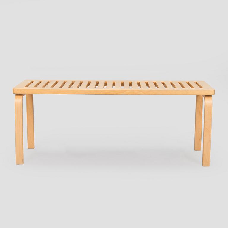 Alvar Aalto, bänk, modell 153A, Artek 1990-tal.
