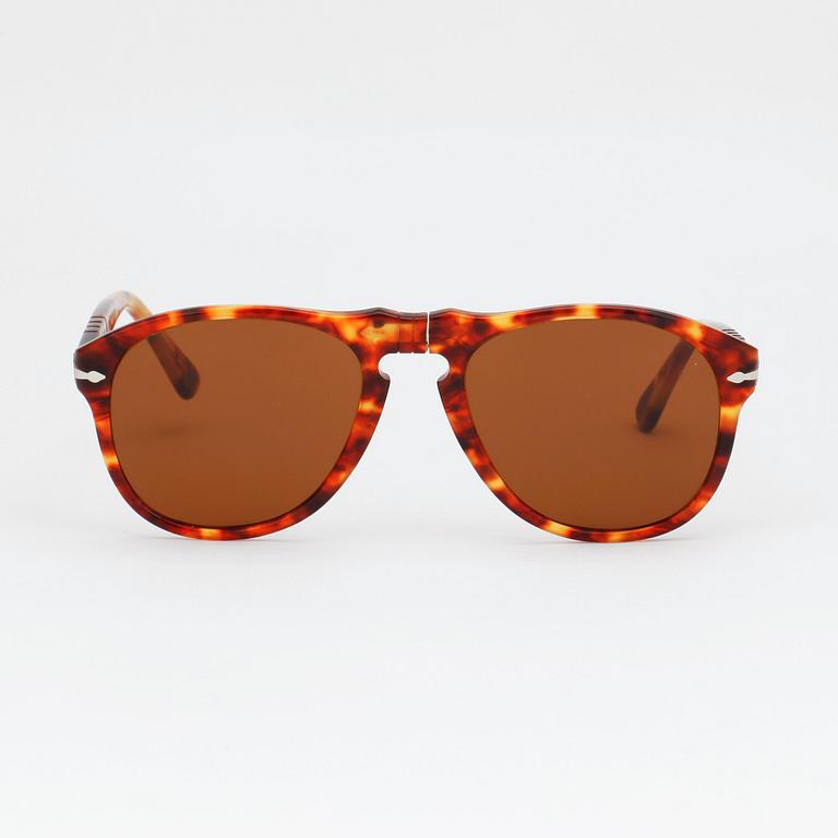 PERSOL, a pair of sunglasses, nr. 649.