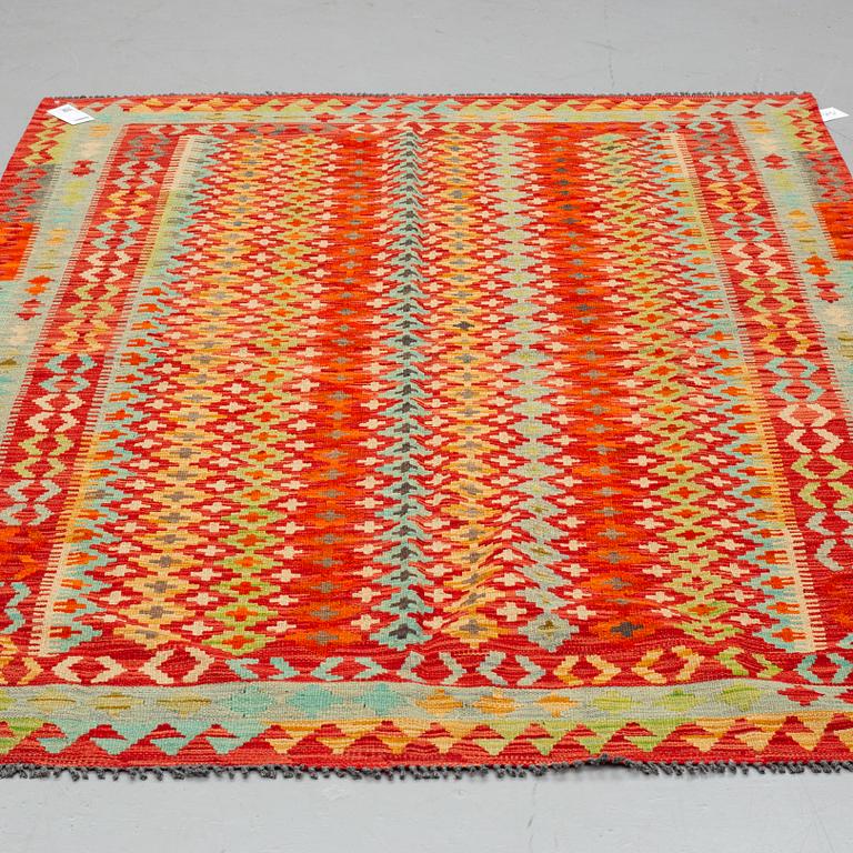 A RUG, kilim 208 x 159 cm.