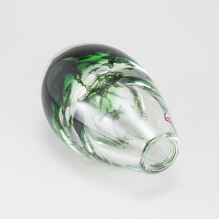 A glass vase by Edward Hald, Orrefors.