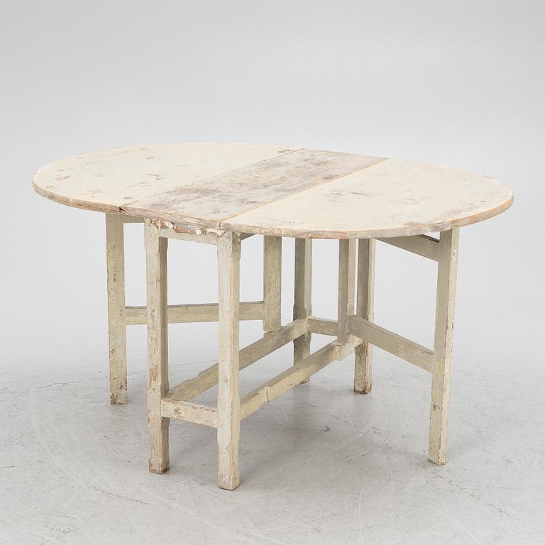 A Gustavian gate-leg table, circa 1800.