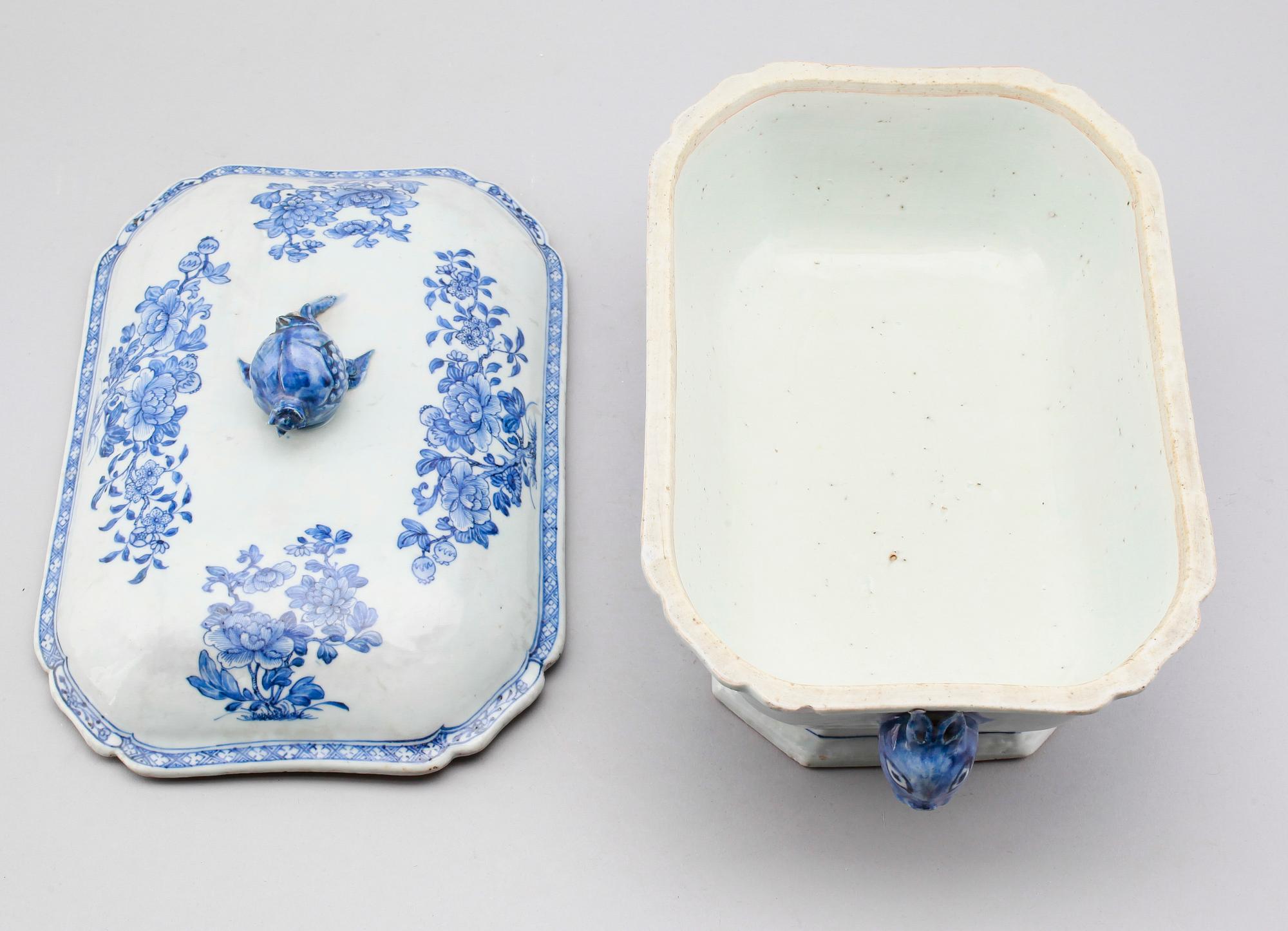 TERRIN, porslin, Kina, Qianlong 1736-1795.