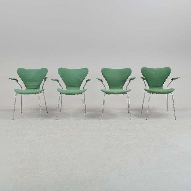 ARNE JACOBSEN, karmstolar, 4 st, "Sjuan" för Fritz Hansen, Danmark, 1970.