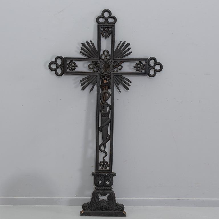 GRAVKORS, metall, 1900-talets första hälft.